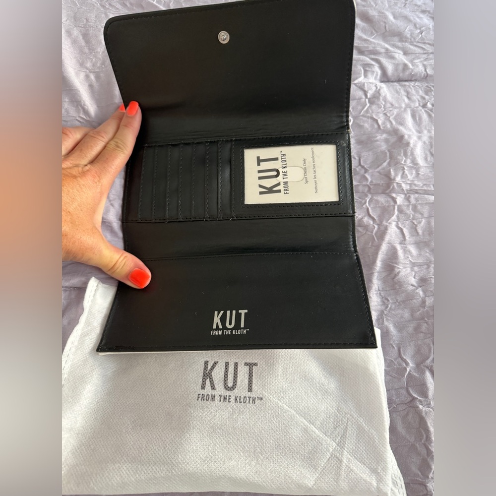 Kut From The Kloth NWT Wallet -Black and White Stripe